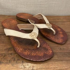 Tory‎ Burch Thora Sandals Cream Ivory Gold Leather Flip Flop Size 7